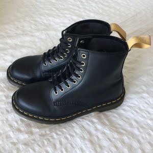 Vegan 1460 Doc Martens